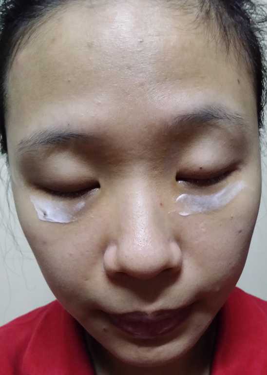 CosNature有機紅石榴緊緻拉提眼霜