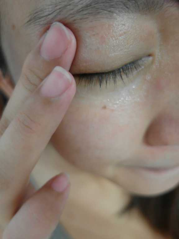 CosNature有機紅石榴緊緻拉提眼霜