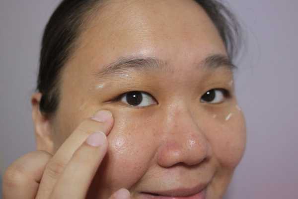 CosNature有機紅石榴緊緻拉提眼霜