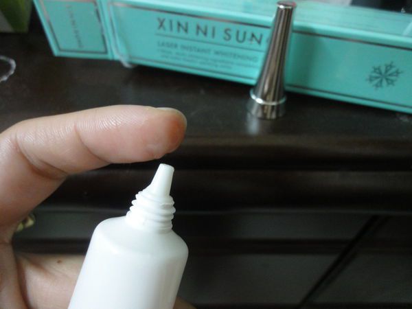 朵璽XIN NI SUNG激光瞬效美白精華