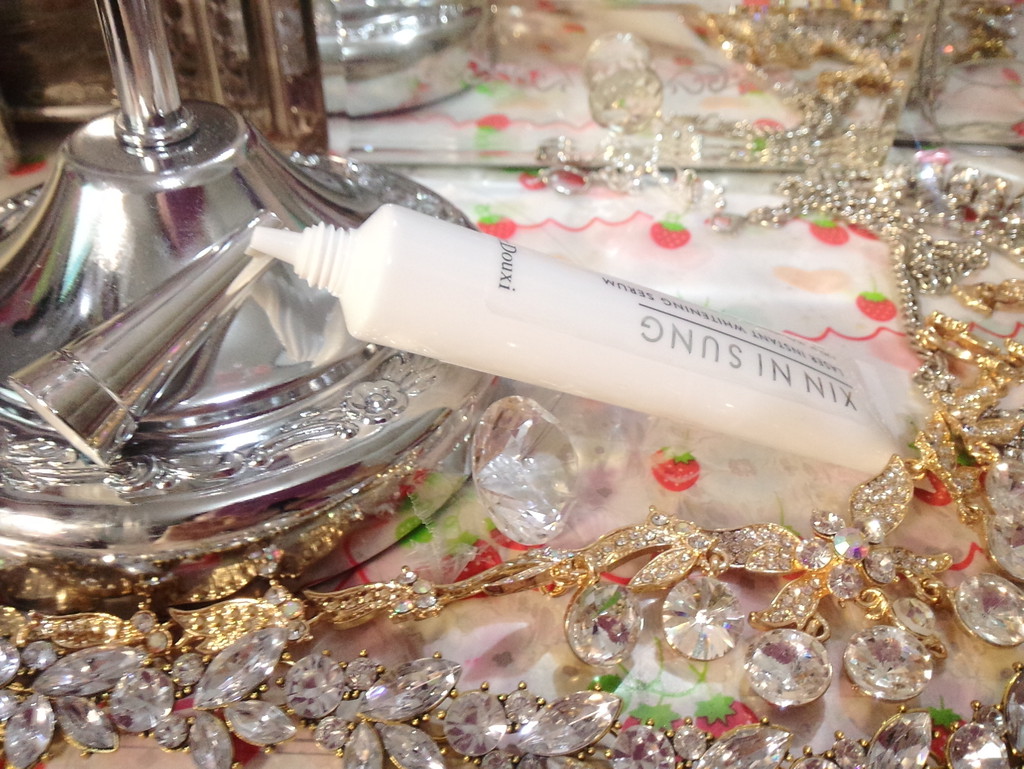 朵璽XIN NI SUNG激光瞬效美白精華