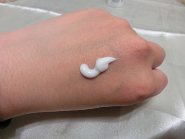 賽萊斯角鯊分子酊保濕精華乳5%：忽冷忽熱就是要做更好的保濕~賽萊斯&quot;角鯊分子酊保濕精華乳5％