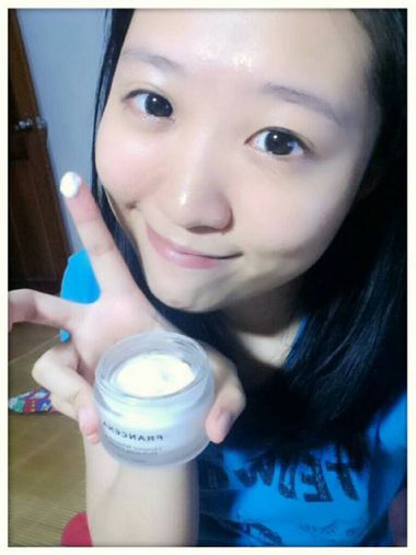 極緻煥白頂級乳霜