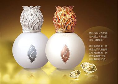 相片：(轉貼)
心情再差，也不要寫在臉上，
因為沒有人喜歡看；

日子再窮，也不要掛在嘴邊，
因為沒有人無故給你錢；

工作再累，也不要抱怨，
因為沒有人無條件替你幹；

生命再短，也不要隨意作踐，
因為沒有人為你的健康買單；

生活再苦，也不要失去信念，
因為美好將在明天；

品性再壞，也要孝順父母，
因為你也有老的那天！

我不怕別人在背後捅我一刀，
我怕回頭後看到背後捅我的人是我用心對待的人。

我不怕把心裡話告訴最好的朋友，
我怕回過頭她把它當成笑話告訴別人。

如果難過就努力抬頭望天空吧，
它那麼大，一定可以包容你的所有委屈。

幫過你的人不要忘，
愛過你的人不要恨，
信任你的人不要騙。

時間不一定能證明許多東西，
但一定會讓你看透許多東西
http://goo.gl/261bTh