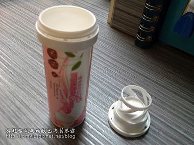 一天一錠給我粉嫩顏色的安卡拉公主膠原維他命C1000發泡錠