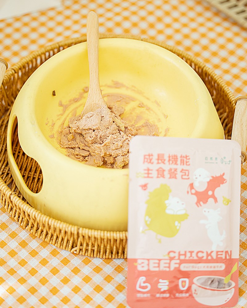 女人知己試用大隊,口碑行銷,部落客行銷,自然食 成長機能主食餐包,自然食,成長機能狗狗主食餐包,成長機能貓咪主食餐包,滿足毛孩最單純的幸福,人食等級食材,開封即食,綿密的肉泥狀質地,好吸收,無膠類,無色素,無防腐劑的添,維持腸道健康,添加DHA/靈芝多醣體,使用高優質蛋白,適口性佳,狗狗口味,犬用營養火雞,犬用嫩雞牛肉,貓咪口味,貓用營養嫩雞,貓用嫩雞鮪魚