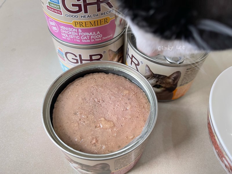 女人知己試用大隊,口碑行銷,部落客行銷,來自純淨自然無汙染的紐西蘭,自然主食罐,GHR 健康主義,GHR,貓用主食罐,貓罐,GHR貓用無穀主食罐,雞肉蔓越莓配方,鹿肉雞肉配方,牛羊加雞配方,刷尾負鼠肉雞肉配方,評價,口碑,適口性佳,心得,紐西蘭GHR,罐頭,貓咪,牛磺酸,軟骨素,維生素關節保健