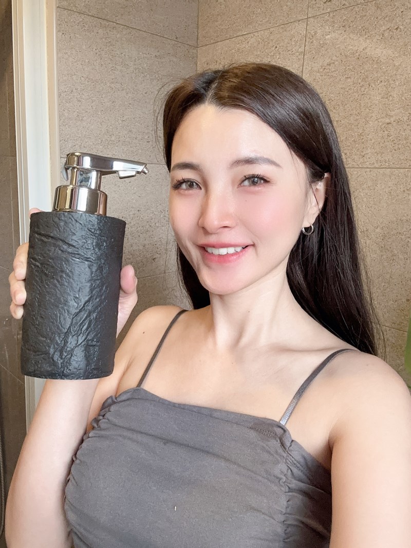 女人知己試用大隊,口碑行銷,部落客行銷,防護大師 感應式泡沫給皂機,0.25s 極速感應出液,免接觸,减少交叉感染,可充電,續航時間6個月,內嵌式結構設計,比市場上洗手機的防水等級更高,瓶器多樣性,選擇性高   
