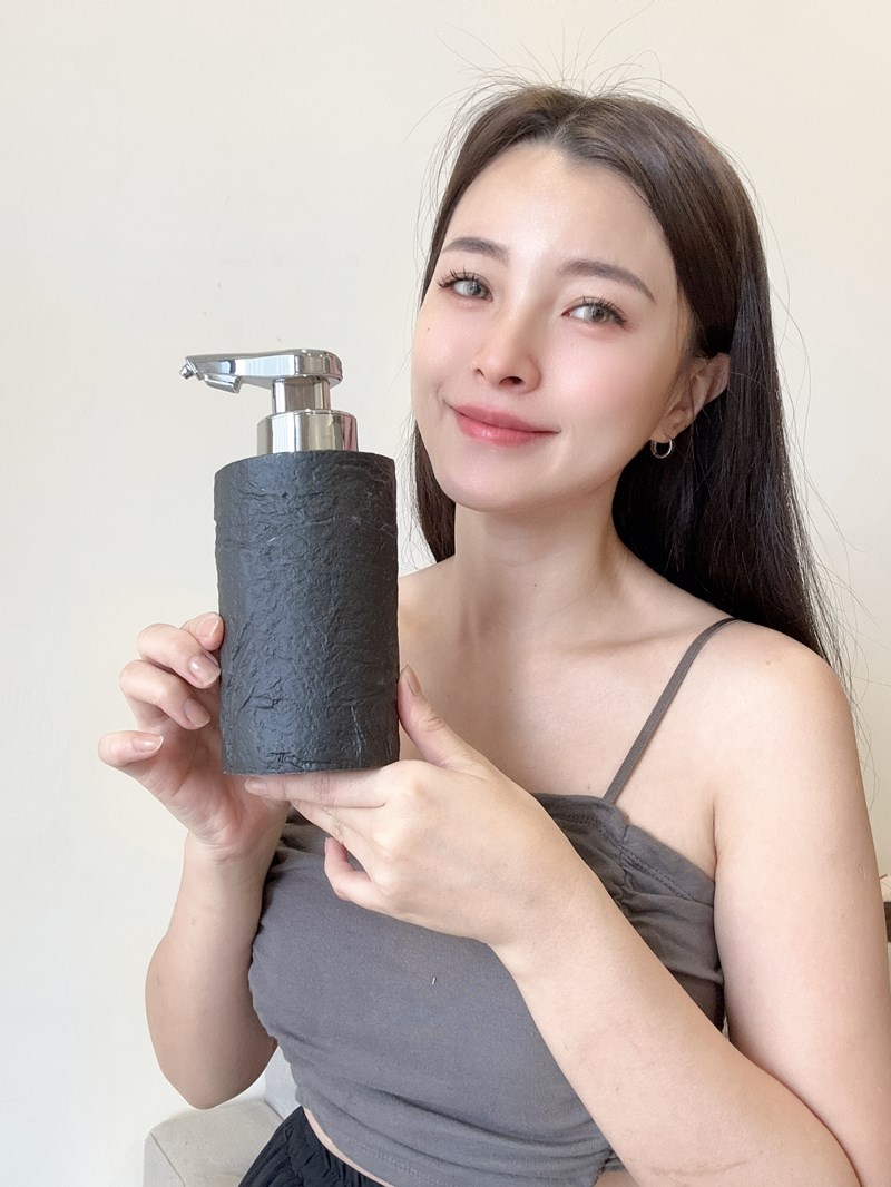 女人知己試用大隊,口碑行銷,部落客行銷,防護大師 感應式泡沫給皂機,0.25s 極速感應出液,免接觸,减少交叉感染,可充電,續航時間6個月,內嵌式結構設計,比市場上洗手機的防水等級更高,瓶器多樣性,選擇性高   