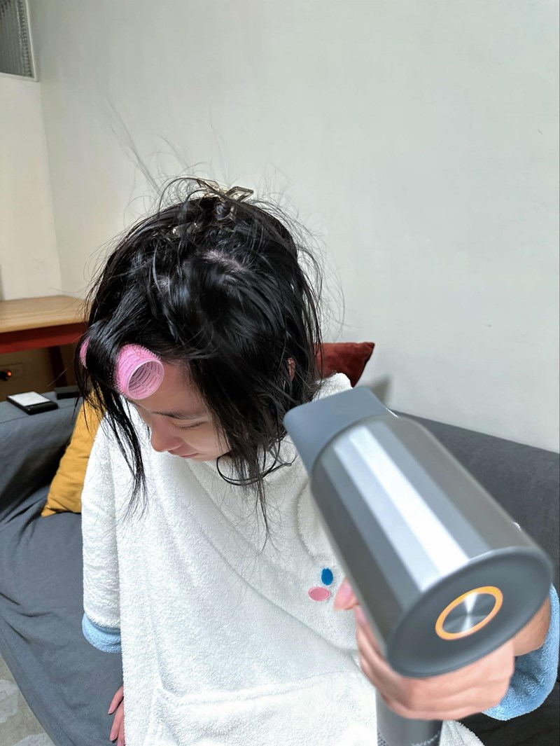 女人知己試用大隊,口碑行銷,部落客行銷,WiWU負離子高速吹風機,高速負離子吹風機推薦,護髮吹風機負離子,快速乾髮負離子吹風機,吹風機推薦護髮效果,吹風機旅行便攜款,靜音高速吹風機,頭髮快乾吹風機推薦,負離子吹風機直髮/捲髮適用,吹風機品牌性價比推薦,美髮師專用吹風機,沙龍級高速吹風機,吹風機熱風護髮科技,WiWU家用專業吹風機,吹風機快速乾髮神器,吹風機CP值高推薦,吹風機排行榜2024,離子吹風機溫和護髮