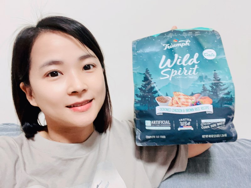 Triumph奔放去骨雞肉糙米配方天然糧及奔放去骨雞肉莓果配 Triumph奔放去骨雞肉糙米配方天然糧及奔放去骨雞肉莓果配