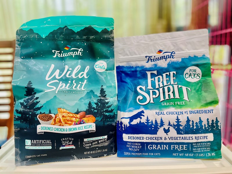 Triumph奔放去骨雞肉糙米配方天然糧及奔放去骨雞肉莓果配 Triumph奔放去骨雞肉糙米配方天然糧及奔放去骨雞肉莓果配