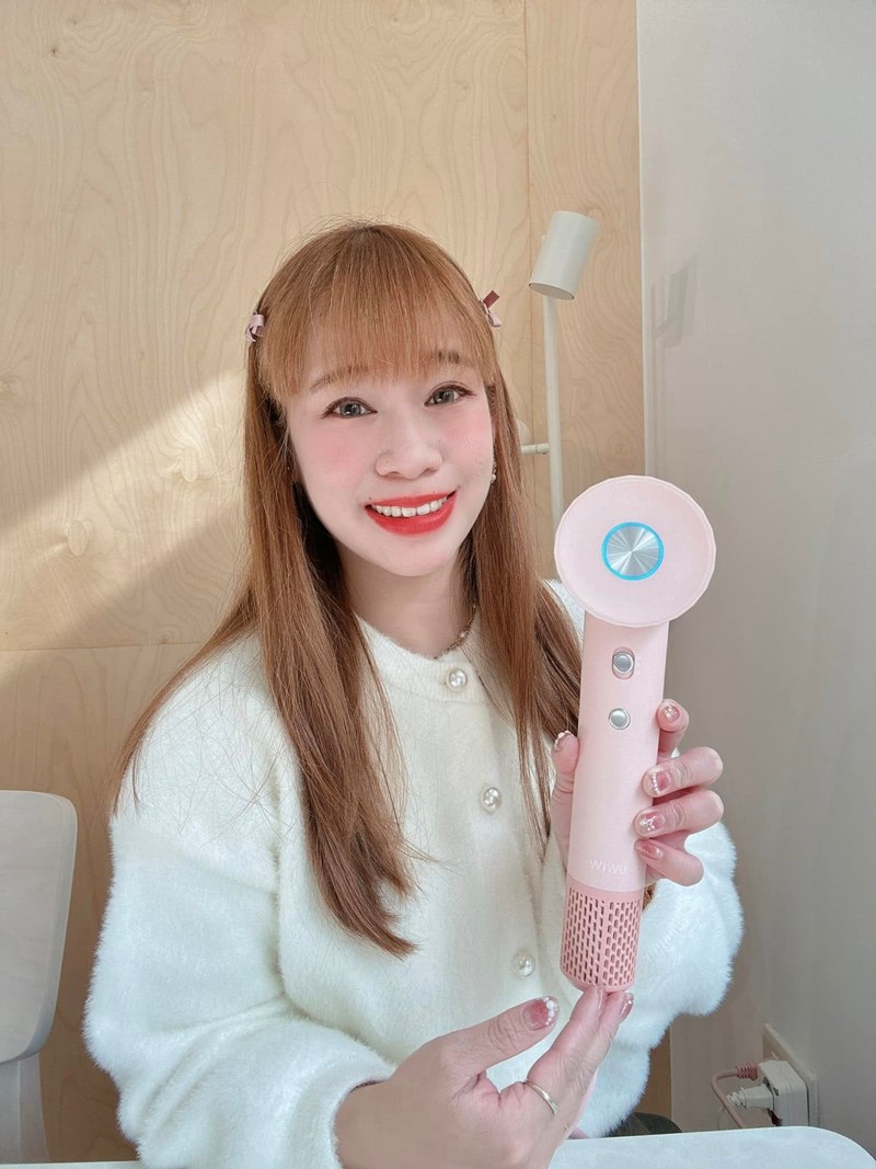 女人知己試用大隊,口碑行銷,部落客行銷,WiWU負離子高速吹風機,高速負離子吹風機推薦,護髮吹風機負離子,快速乾髮負離子吹風機,吹風機推薦護髮效果,吹風機旅行便攜款,靜音高速吹風機,頭髮快乾吹風機推薦,負離子吹風機直髮/捲髮適用,吹風機品牌性價比推薦,美髮師專用吹風機,沙龍級高速吹風機,吹風機熱風護髮科技,WiWU家用專業吹風機,吹風機快速乾髮神器,吹風機CP值高推薦,吹風機排行榜2024,離子吹風機溫和護髮