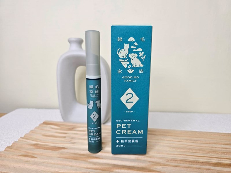 女人知己試用大隊,口碑行銷,部落客行銷,歸毛家族,歸毛家族萌耳液,歸毛家族萌耳靈,Goodmofamily歸毛家族 寵物萌耳保衛組,歸毛家族 萌耳保衛組,萌耳液,萌耳靈,精萃營養霜,耳道營養保護力,平衡耳道內油脂分泌,無抗生素,無類固醇,神經醯胺,歐盟有機認證成分,19種綜合胺基酸,榮獲SNQ國家認證,上萬毛爸媽見證,3週幫助耳道健康