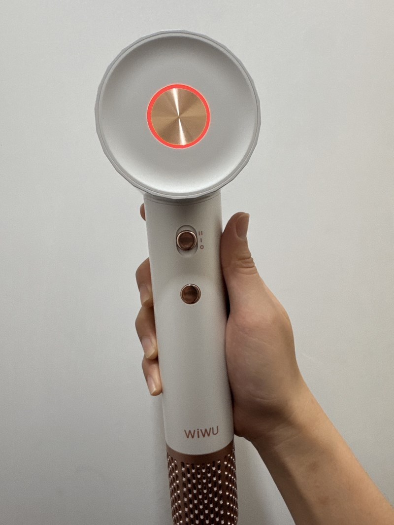 女人知己試用大隊,口碑行銷,部落客行銷,WiWU負離子高速吹風機,高速負離子吹風機推薦,護髮吹風機負離子,快速乾髮負離子吹風機,吹風機推薦護髮效果,吹風機旅行便攜款,靜音高速吹風機,頭髮快乾吹風機推薦,負離子吹風機直髮/捲髮適用,吹風機品牌性價比推薦,美髮師專用吹風機,沙龍級高速吹風機,吹風機熱風護髮科技,WiWU家用專業吹風機,吹風機快速乾髮神器,吹風機CP值高推薦,吹風機排行榜2024,離子吹風機溫和護髮