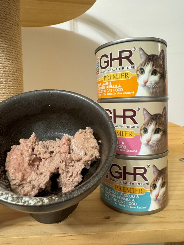 女人知己試用大隊,口碑行銷,部落客行銷,來自純淨自然無汙染的紐西蘭,自然主食罐,GHR 健康主義,GHR,貓用主食罐,貓罐,GHR貓用無穀主食罐,雞肉蔓越莓配方,鹿肉雞肉配方,牛羊加雞配方,刷尾負鼠肉雞肉配方,評價,口碑,適口性佳,心得,紐西蘭GHR,罐頭,貓咪,牛磺酸,軟骨素,維生素關節保健