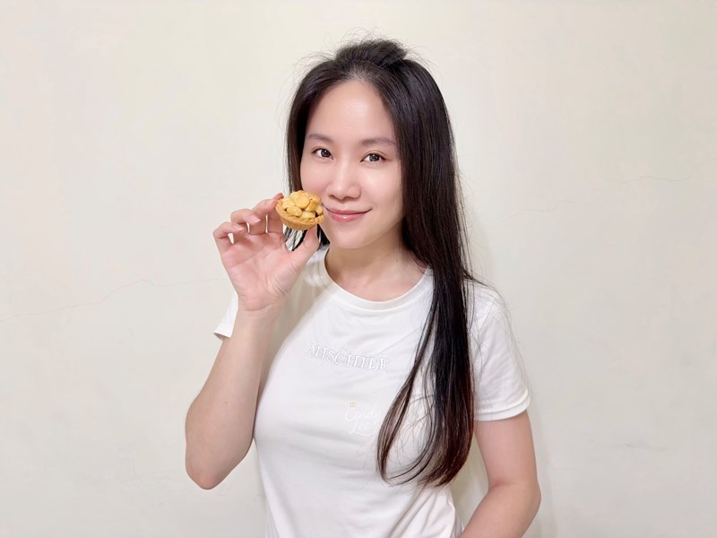 [美食]漢坊臻饌中秋禮盒J【鳳梨酥、蛋黃酥、金沙小月、夏威夷
