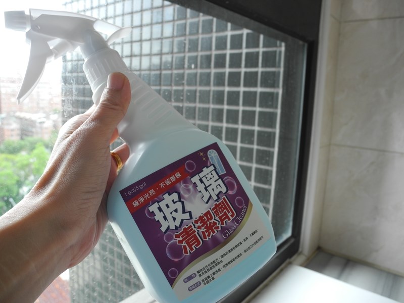 浴室清潔好物開箱!化工小妹 浴室清潔四件組 試用