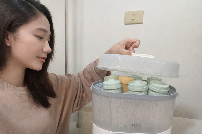 女人知己試用大隊,口碑行銷,部落客行銷,Chicco智能蒸氣烘乾消毒鍋,消毒鍋開箱,仿清淨機等級強效濾網,消毒殺菌99%,預約消毒鍋,Chicco消毒鍋,消毒鍋挑選,奶瓶消毒,消毒鍋,烘乾消毒鍋