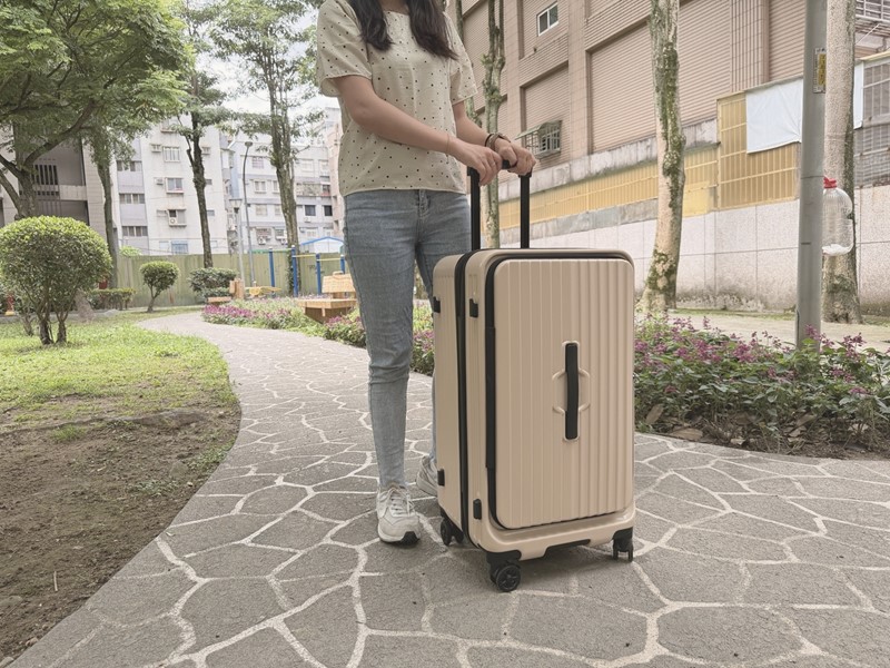 東京職人DONG JING 模組化‧前開旅行箱 |28吋珍珠奶茶色,前開式設計讓旅行收納更順手 - 第1張圖 東京職人DONG JING 模組化‧前開旅行箱 |28吋珍珠奶茶色,前開式設計讓旅行收納更順手
