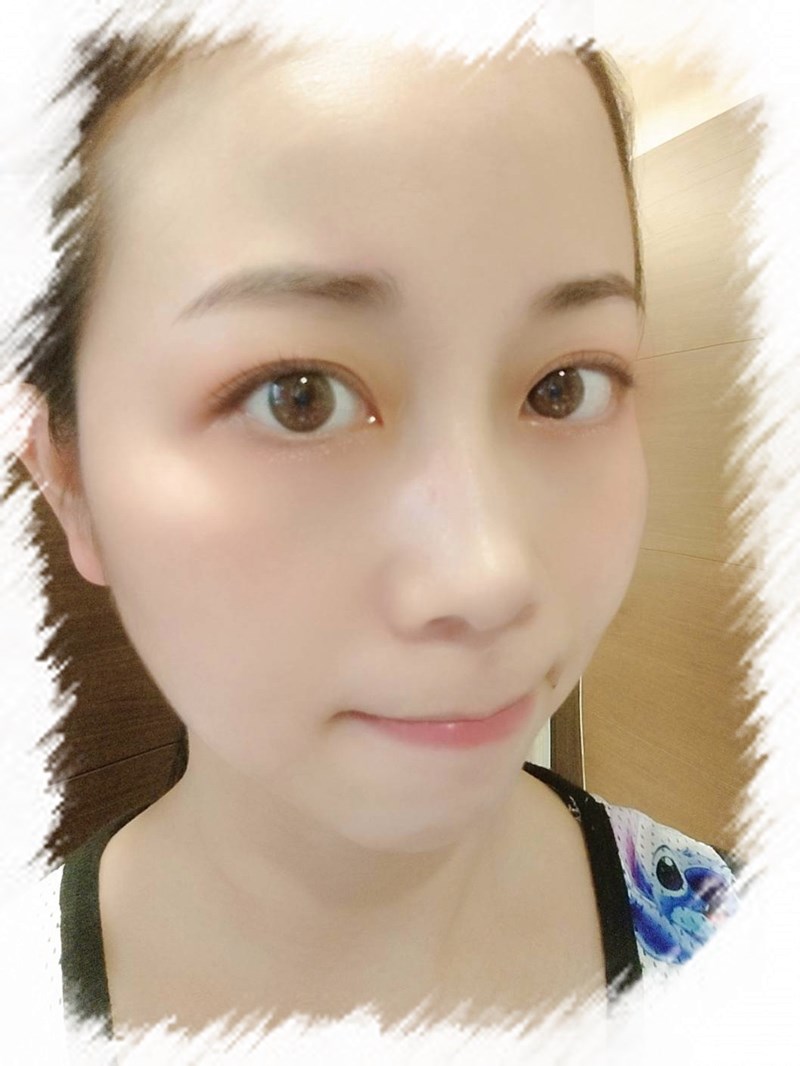 女人知己試用大隊,韓國L'EGERE蘭吉兒光速美白安瓶,韓國蘭吉兒光速美白安瓶,擁有近15年資深醫美背景的韓國科研團隊,研發高品質,安全有效的保養品,提倡精準保養理念,講求保養品用得多不如用得精準,獨家 ARP賦活深導因子,將保養成分更有效運作於肌膚底層,為啟動肌膚光采的鑰匙,光速美白安瓶,ARP賦活深導因子,7天美白,14天淡斑,穀胱甘肽,維他命C磷酸鎂鹽,抑制黑色素,好吸收不黏膩,白天可以用不反黑,很保濕