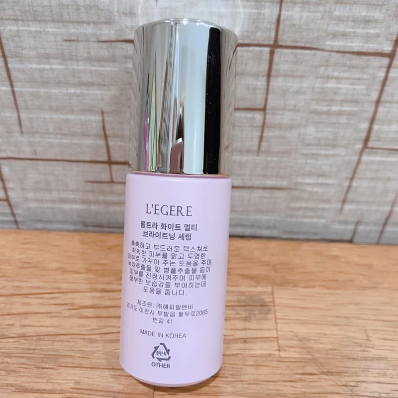 女人知己試用大隊,韓國L'EGERE蘭吉兒光速美白安瓶,韓國蘭吉兒光速美白安瓶,擁有近15年資深醫美背景的韓國科研團隊,研發高品質,安全有效的保養品,提倡精準保養理念,講求保養品用得多不如用得精準,獨家 ARP賦活深導因子,將保養成分更有效運作於肌膚底層,為啟動肌膚光采的鑰匙,光速美白安瓶,ARP賦活深導因子,7天美白,14天淡斑,穀胱甘肽,維他命C磷酸鎂鹽,抑制黑色素,好吸收不黏膩,白天可以用不反黑,很保濕