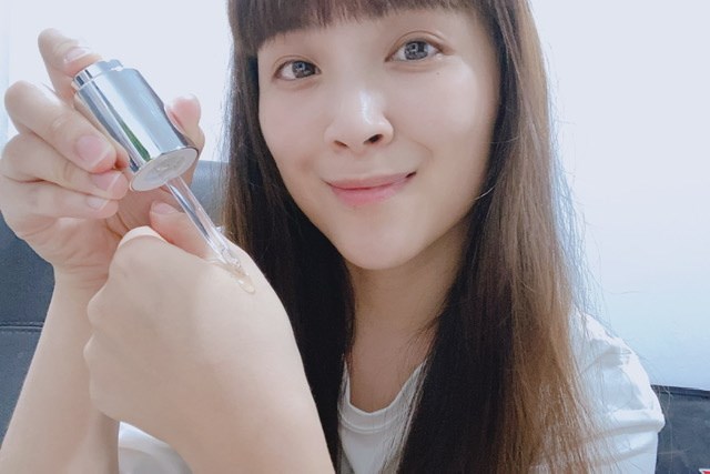 女人知己試用大隊,韓國L'EGERE蘭吉兒光速美白安瓶,韓國蘭吉兒光速美白安瓶,擁有近15年資深醫美背景的韓國科研團隊,研發高品質,安全有效的保養品,提倡精準保養理念,講求保養品用得多不如用得精準,獨家 ARP賦活深導因子,將保養成分更有效運作於肌膚底層,為啟動肌膚光采的鑰匙,光速美白安瓶,ARP賦活深導因子,7天美白,14天淡斑,穀胱甘肽,維他命C磷酸鎂鹽,抑制黑色素,好吸收不黏膩,白天可以用不反黑,很保濕