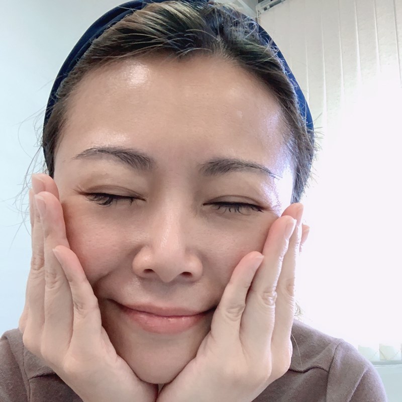 女人知己試用大隊,口碑行銷,Amelia櫻花膠原潤澤晶露,Amelia,櫻花膠原潤澤晶露,膠原蛋白胜肽,日本八重櫻花瓣萃取,荔枝種子萃取,使肌膚透亮嫩白,協助後續保養吸收