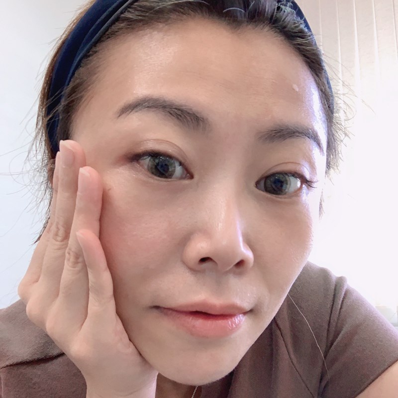 女人知己試用大隊,口碑行銷,Amelia櫻花膠原潤澤晶露,Amelia,櫻花膠原潤澤晶露,膠原蛋白胜肽,日本八重櫻花瓣萃取,荔枝種子萃取,使肌膚透亮嫩白,協助後續保養吸收