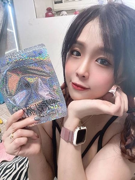 女人知己試用大隊,口碑行銷,部落客行銷,BEMORAL納西瑟斯裸妝面膜,散發柔滑光澤！月光閃粉，10分鐘達到隔離裸素顏,植物萃取日本林原生物糖類，含豐富鉀離子，幫助細胞保持滲透平衡，協助水份完整進入細胞,取用德國引領全球的「閃光粉特殊原料」並合乎歐盟法規，達最高品質與規範要求的安全成份,特級研發面膜紙採用日本紡織領先技術製作以棉籽絨為原料的再生纖維素的纖維組織，具優良的保水性,緊密服貼性,高度透明性,取得SGS檢驗認證,#裸妝面膜