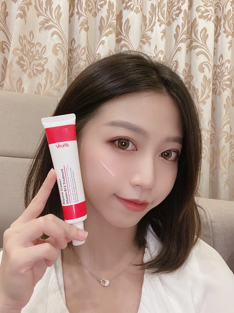 女人知己試用大隊,Vitame薇塔蜜維他命B12全能修護霜,Vitame薇塔蜜B12,舒敏修護,擦的B群,適合疲倦的肌膚,對抗肌膚老化,乾燥敏感,神奇修護能力,敏感肌適用,舒緩肌膚不適,保濕滋潤,防止肌膚老化,使肌膚恢復彈性,全家大小都適用,萬用修護