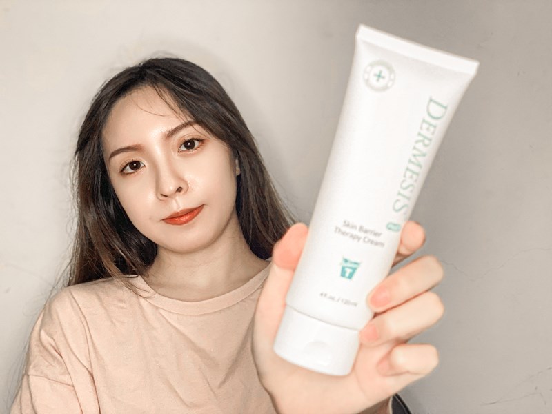 女人知己試用大隊,口碑行銷,部落客行銷,Dermesis迪敏施 Plus 涵鈣休異膚乳霜 滋潤型 120ml,Dermesis迪敏施,滋潤,保溼,舒緩,針對敏感性肌膚皮膚修護屏障,保溼性佳,更加滋潤,減緩水分散失,修護乾燥,有效預防皮膚乾裂,減少肌膚脫屑/脫皮,保濕舒緩,長效滋潤,俢護健康肌