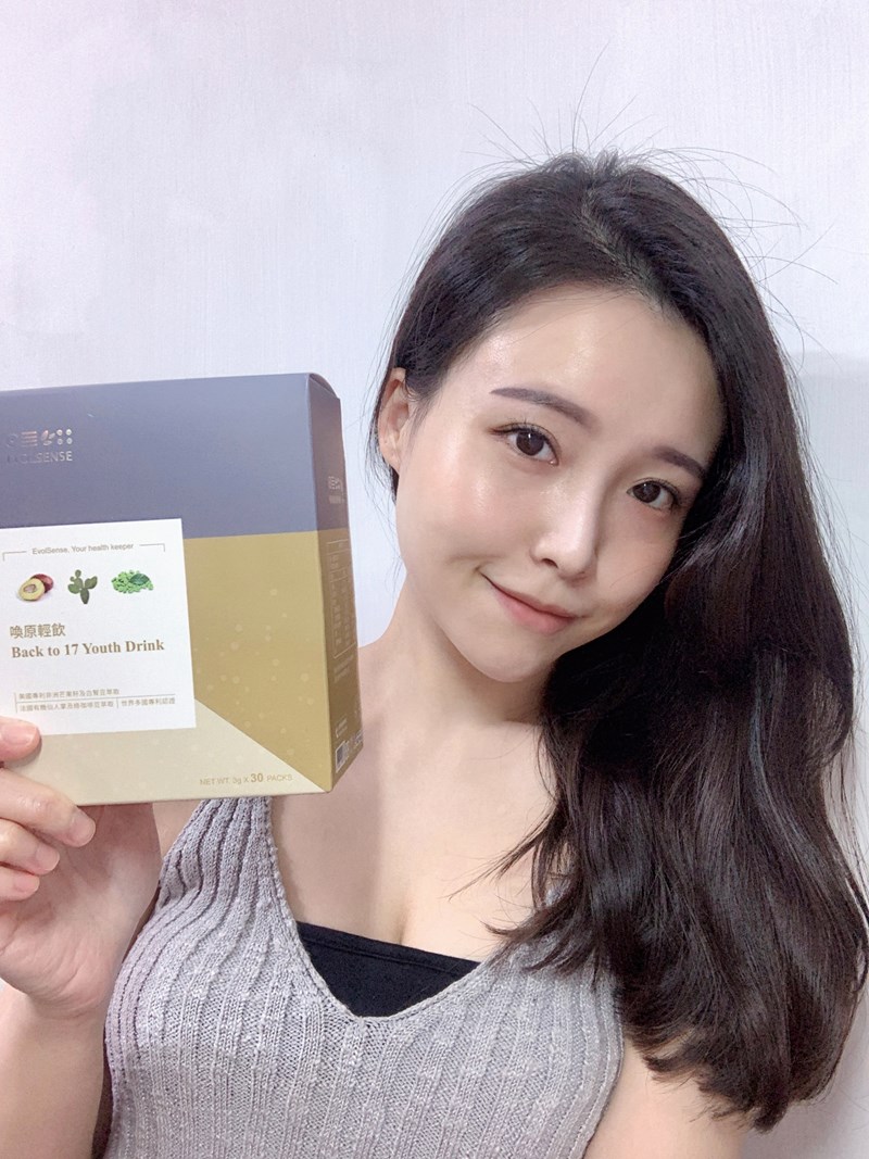 女人知己試用大隊,口碑行銷,部落客行銷,Evolsense璦研司  喚原輕飲Back to 17 Youth drink,Evolsense璦研司 喚原輕飲,添加非洲芒果籽（輕盈）,綠咖啡豆+柑橘瓜拿納（燃燒）,仙人掌萃取（分解）,金針菇萃取（淨空）,白腎豆（攔截）,吃貨速攻配方,便利,順暢,快速,多國官方認證及獎項，專利製成好安心,直接撕開食用或加入100ml冷水沖泡飲用