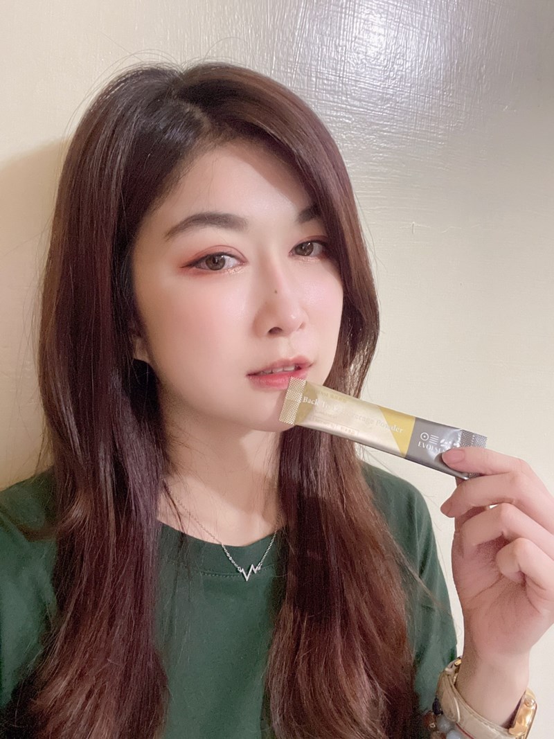 女人知己試用大隊,口碑行銷,部落客行銷,Evolsense璦研司  喚原輕飲Back to 17 Youth drink,Evolsense璦研司 喚原輕飲,添加非洲芒果籽（輕盈）,綠咖啡豆+柑橘瓜拿納（燃燒）,仙人掌萃取（分解）,金針菇萃取（淨空）,白腎豆（攔截）,吃貨速攻配方,便利,順暢,快速,多國官方認證及獎項，專利製成好安心,直接撕開食用或加入100ml冷水沖泡飲用
