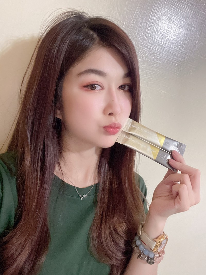 女人知己試用大隊,口碑行銷,部落客行銷,Evolsense璦研司  喚原輕飲Back to 17 Youth drink,Evolsense璦研司 喚原輕飲,添加非洲芒果籽（輕盈）,綠咖啡豆+柑橘瓜拿納（燃燒）,仙人掌萃取（分解）,金針菇萃取（淨空）,白腎豆（攔截）,吃貨速攻配方,便利,順暢,快速,多國官方認證及獎項，專利製成好安心,直接撕開食用或加入100ml冷水沖泡飲用
