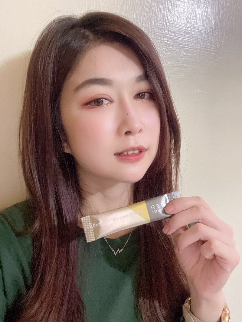 女人知己試用大隊,口碑行銷,部落客行銷,Evolsense璦研司  喚原輕飲Back to 17 Youth drink,Evolsense璦研司 喚原輕飲,添加非洲芒果籽（輕盈）,綠咖啡豆+柑橘瓜拿納（燃燒）,仙人掌萃取（分解）,金針菇萃取（淨空）,白腎豆（攔截）,吃貨速攻配方,便利,順暢,快速,多國官方認證及獎項，專利製成好安心,直接撕開食用或加入100ml冷水沖泡飲用