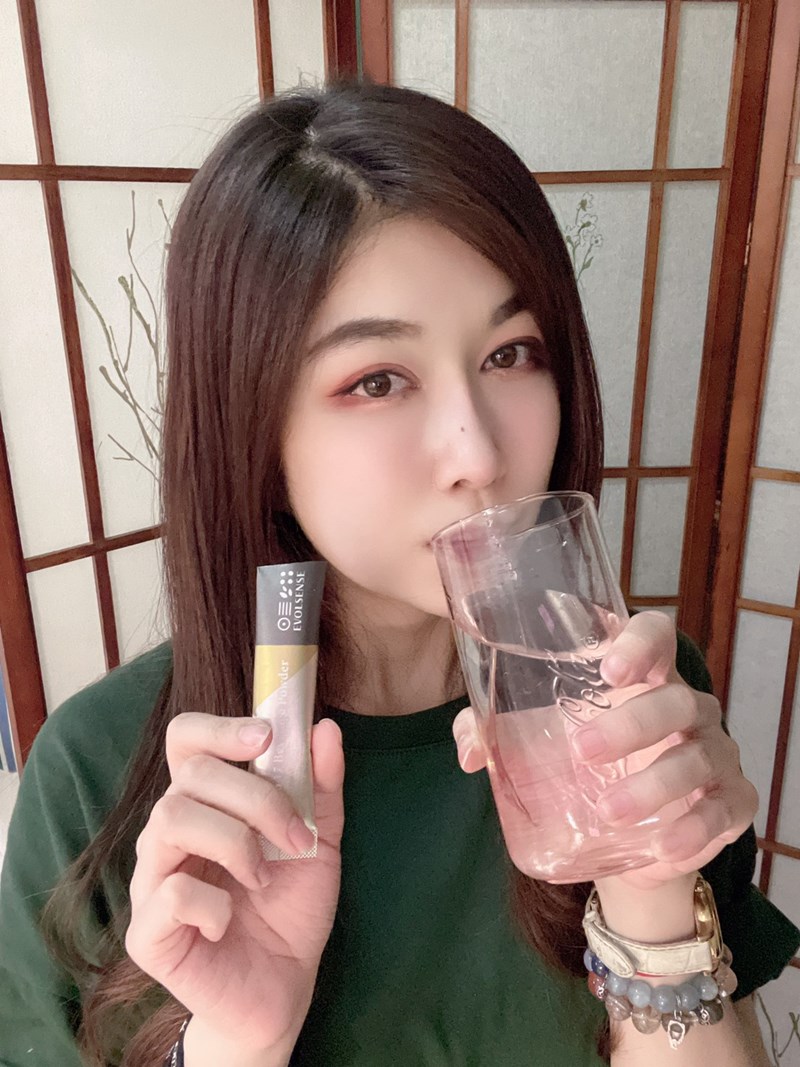 女人知己試用大隊,口碑行銷,部落客行銷,Evolsense璦研司  喚原輕飲Back to 17 Youth drink,Evolsense璦研司 喚原輕飲,添加非洲芒果籽（輕盈）,綠咖啡豆+柑橘瓜拿納（燃燒）,仙人掌萃取（分解）,金針菇萃取（淨空）,白腎豆（攔截）,吃貨速攻配方,便利,順暢,快速,多國官方認證及獎項，專利製成好安心,直接撕開食用或加入100ml冷水沖泡飲用