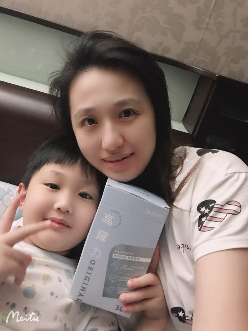 女人知己試用大隊,口碑行銷,部落客行銷,永德生技 高躍力厚奶高鈣,永德生技高躍力,霸高小子,成長專門對策,醫師好辣推薦,骨科醫師洪嘉鴻推薦,一小包高躍力萃取自2.5公升牛奶的鈣,水解牛奶鈣,專利成長型膠原蛋白,韓國專利黑酵母萃取物,鎂,維生素 D3,維生素K2,菊苣纖維,專利藻油DHA,堅持不添加任何有疑慮成分,賀爾蒙檢測合格,通過789項SGS檢驗,純鈣量高達500mg，滿足一日所需,成長期可一天兩包，等於喝了4大杯牛奶
