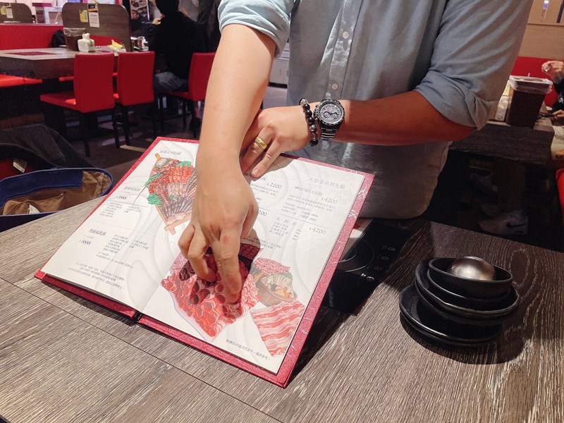 女人知己試用大隊,口碑行銷,部落客行銷,海陸雙人套餐,中壢火鍋推薦,中壢聚餐,中原火鍋推薦,中壢和牛,源自蘆洲正官,中壢火鍋,桃園火鍋,中壢鍋物推薦,中壢上官木桶鍋,上官木桶鍋