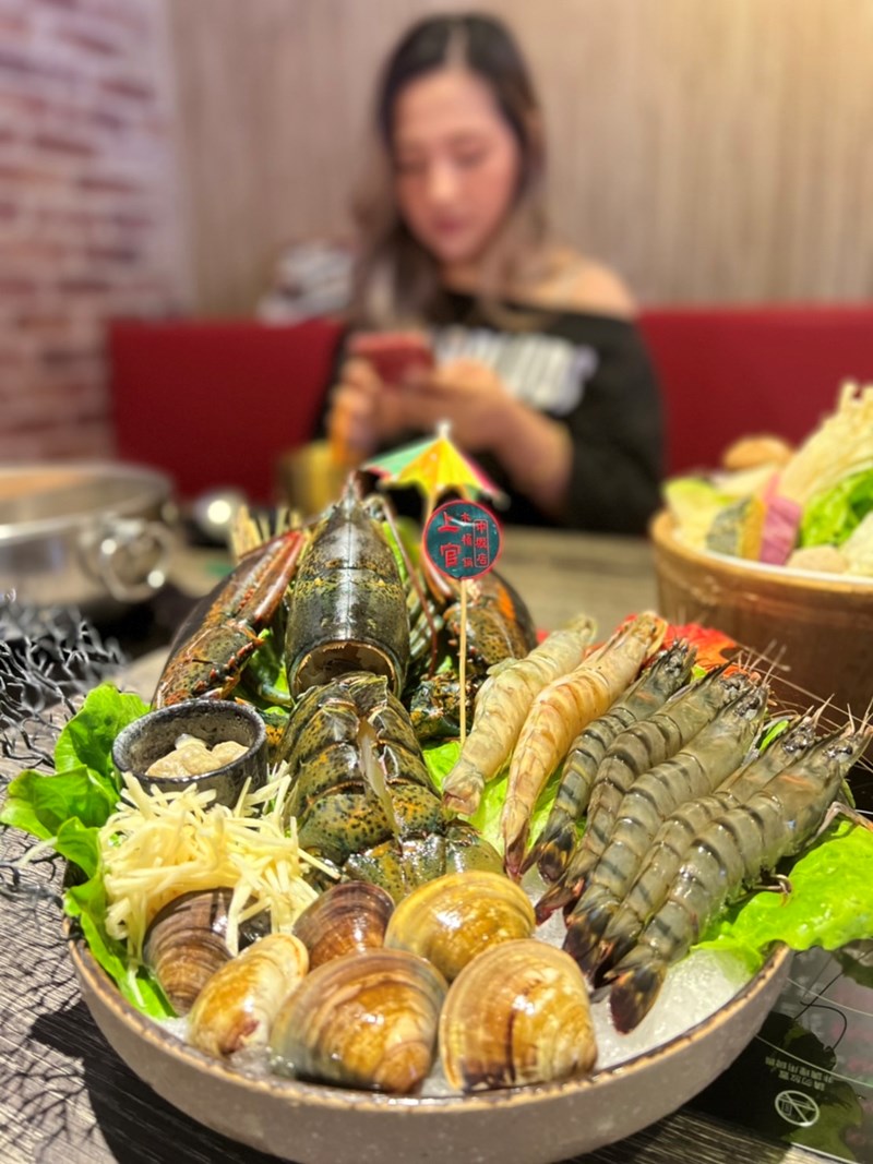 女人知己試用大隊,口碑行銷,部落客行銷,海陸雙人套餐,中壢火鍋推薦,中壢聚餐,中原火鍋推薦,中壢和牛,源自蘆洲正官,中壢火鍋,桃園火鍋,中壢鍋物推薦,中壢上官木桶鍋,上官木桶鍋