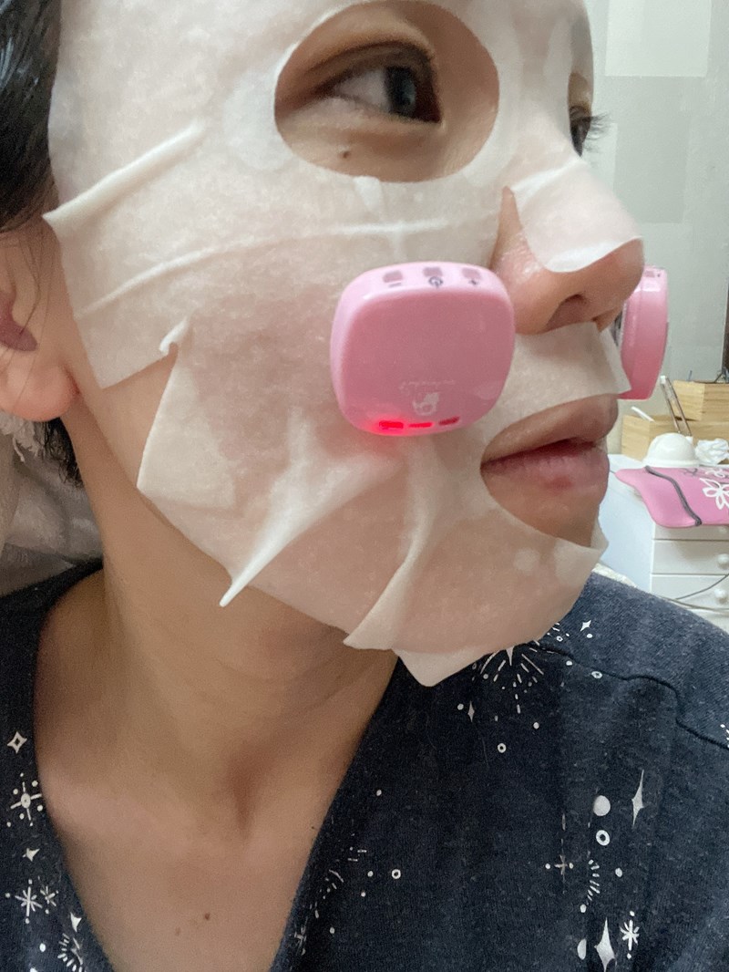 女人知己試用大隊,口碑行銷,部落客行銷,Fukusakura 面膜智能寶石肌,美膚神器,敷面膜的好朋友,AI智能,日本共同研發,日本認定製品證明書,宅在家的保濕神器,免插電,提升敷面膜效能,藉由電及水的引導幫助保養品吸收,居家輕巧智能美肌保養,攜帶便利,隨時都能保養,聰明按鈕智能設計,自由調整保養強度
