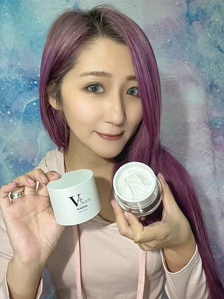 女人知己試用大隊,口碑行銷,部落客行銷,V+全方位修護乳霜,VOGÉNIA V+全方位修護乳霜,舒緩肌膚壓力,生活壓力也是會造成肌膚老化的原因之一,有研究報告指出，生活壓力可能是指生理上的睡眠不足,工作的壓力,人際關係等，還有外在的環境,現今的疫情,氣候的變化，這些對於肌膚來說都是一個壓力的來源。,懶人福星 一罐就足夠,專利研發,保持肌膚水潤度，使肌膚如絲般順滑,有助於舒緩和護理肌膚,提升肌膚對環境傷害的保護力優良製作,國際認證,專業技術