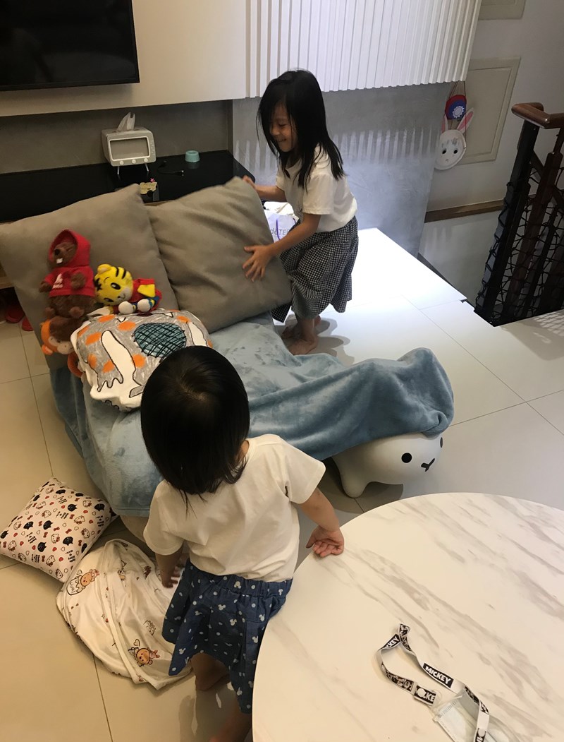 女人知己試用大隊,口碑行銷,部落客行銷,NEABOT N2 PLUS 自動集塵堡掃拖機器人,NEABOT N2 PLUS,自動集塵掃拖機器人,市場最低價,清潔效率提升90%,無人車鐳射導航技術,新一代LDS8.0 LIDAR技術,強大的避障能力及清掃效率,2.8公升大容量集塵袋,250ml恆壓電控大水箱,2700PA吸力,4段式吸力調整,地毯自動增壓,沿牆偵測感應僅1cm,APP智能操作,預約清掃,設定禁區