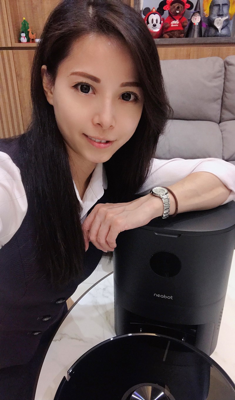 女人知己試用大隊,口碑行銷,部落客行銷,NEABOT N2 PLUS 自動集塵堡掃拖機器人,NEABOT N2 PLUS,自動集塵掃拖機器人,市場最低價,清潔效率提升90%,無人車鐳射導航技術,新一代LDS8.0 LIDAR技術,強大的避障能力及清掃效率,2.8公升大容量集塵袋,250ml恆壓電控大水箱,2700PA吸力,4段式吸力調整,地毯自動增壓,沿牆偵測感應僅1cm,APP智能操作,預約清掃,設定禁區