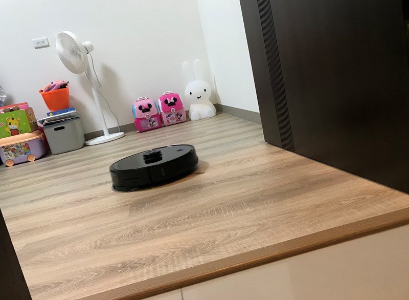 女人知己試用大隊,口碑行銷,部落客行銷,NEABOT N2 PLUS 自動集塵堡掃拖機器人,NEABOT N2 PLUS,自動集塵掃拖機器人,市場最低價,清潔效率提升90%,無人車鐳射導航技術,新一代LDS8.0 LIDAR技術,強大的避障能力及清掃效率,2.8公升大容量集塵袋,250ml恆壓電控大水箱,2700PA吸力,4段式吸力調整,地毯自動增壓,沿牆偵測感應僅1cm,APP智能操作,預約清掃,設定禁區