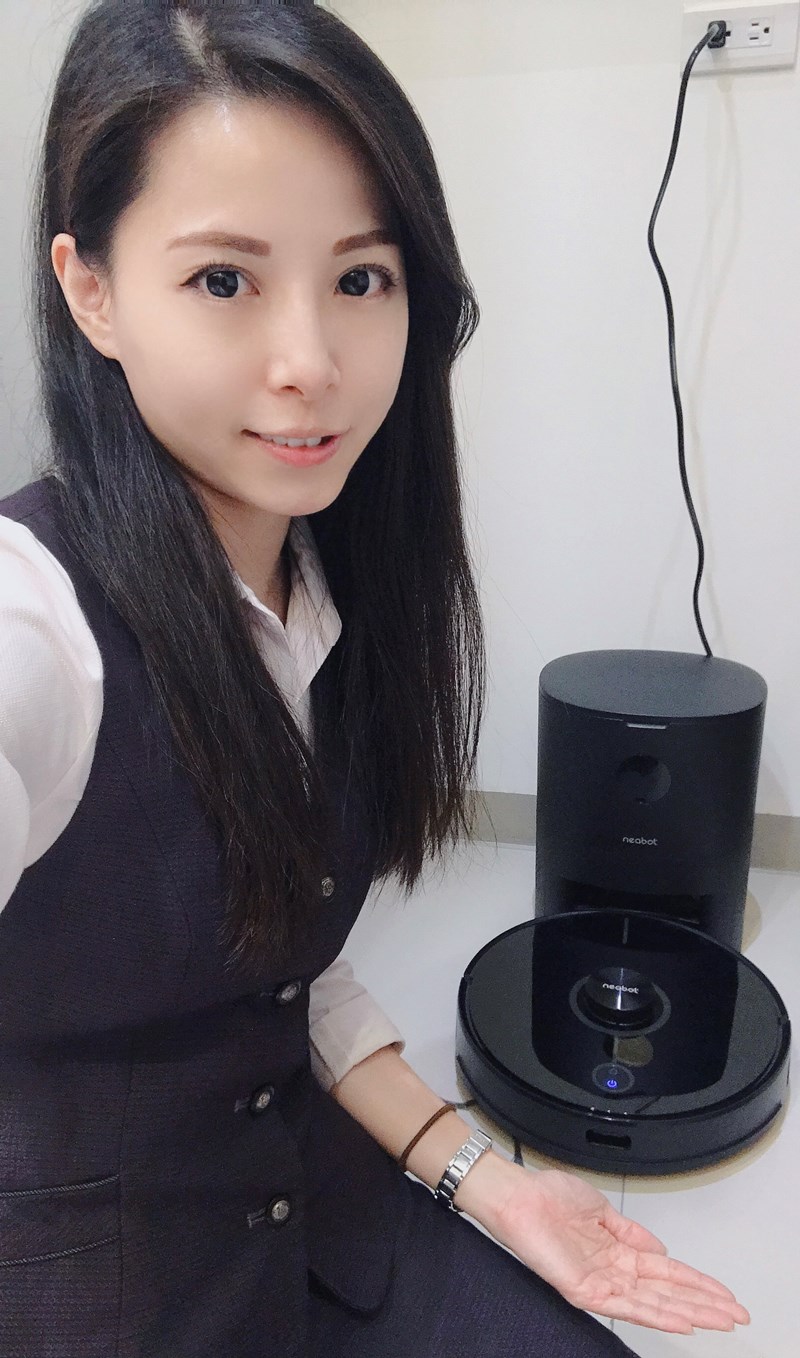 女人知己試用大隊,口碑行銷,部落客行銷,NEABOT N2 PLUS 自動集塵堡掃拖機器人,NEABOT N2 PLUS,自動集塵掃拖機器人,市場最低價,清潔效率提升90%,無人車鐳射導航技術,新一代LDS8.0 LIDAR技術,強大的避障能力及清掃效率,2.8公升大容量集塵袋,250ml恆壓電控大水箱,2700PA吸力,4段式吸力調整,地毯自動增壓,沿牆偵測感應僅1cm,APP智能操作,預約清掃,設定禁區