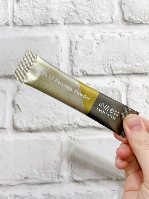 女人知己試用大隊,口碑行銷,部落客行銷,Evolsense璦研司  喚原輕飲Back to 17 Youth drink,Evolsense璦研司 喚原輕飲,添加非洲芒果籽（輕盈）,綠咖啡豆+柑橘瓜拿納（燃燒）,仙人掌萃取（分解）,金針菇萃取（淨空）,白腎豆（攔截）,吃貨速攻配方,便利,順暢,快速,多國官方認證及獎項，專利製成好安心,直接撕開食用或加入100ml冷水沖泡飲用