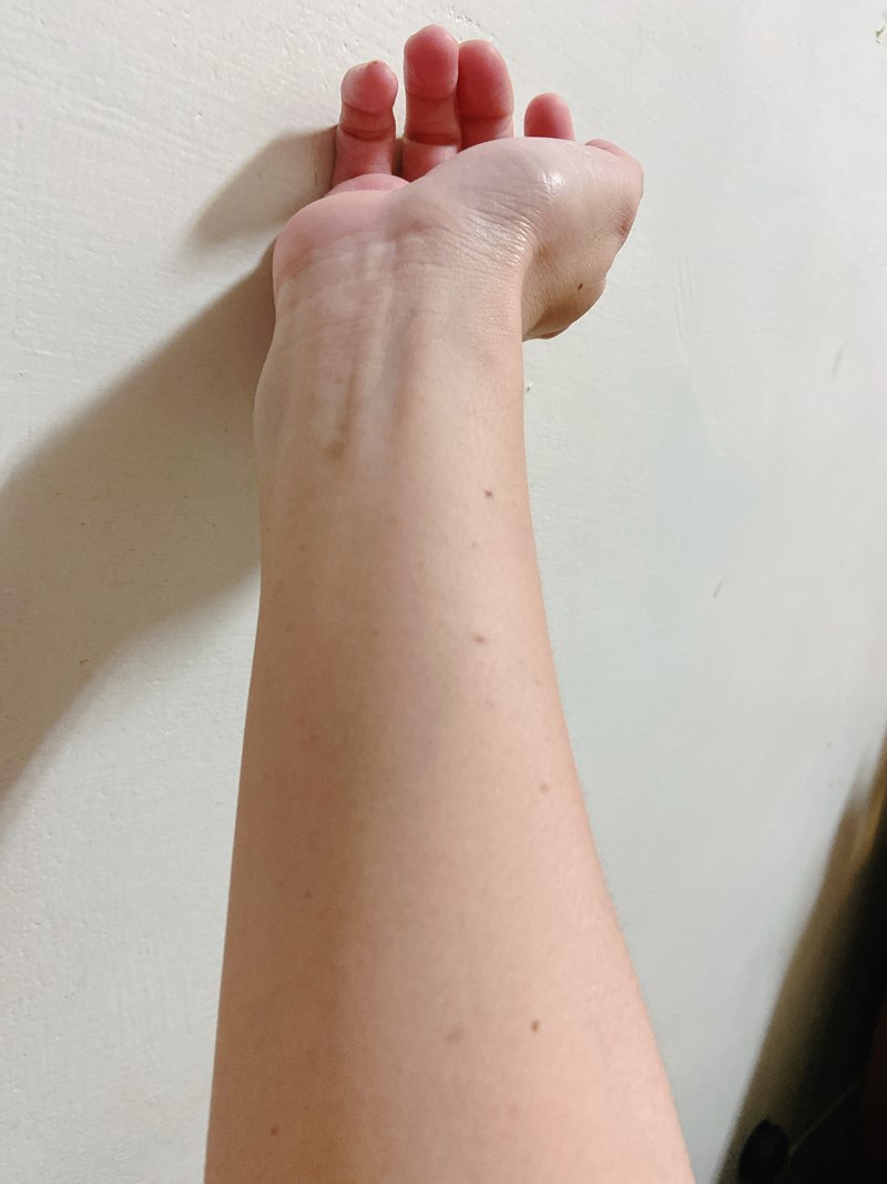 女人知己試用大隊,口碑行銷,部落客行銷,Dermesis迪敏施 Plus 涵鈣休異膚乳霜 滋潤型 120ml,Dermesis迪敏施,滋潤,保溼,舒緩,針對敏感性肌膚皮膚修護屏障,保溼性佳,更加滋潤,減緩水分散失,修護乾燥,有效預防皮膚乾裂,減少肌膚脫屑/脫皮,保濕舒緩,長效滋潤,俢護健康肌