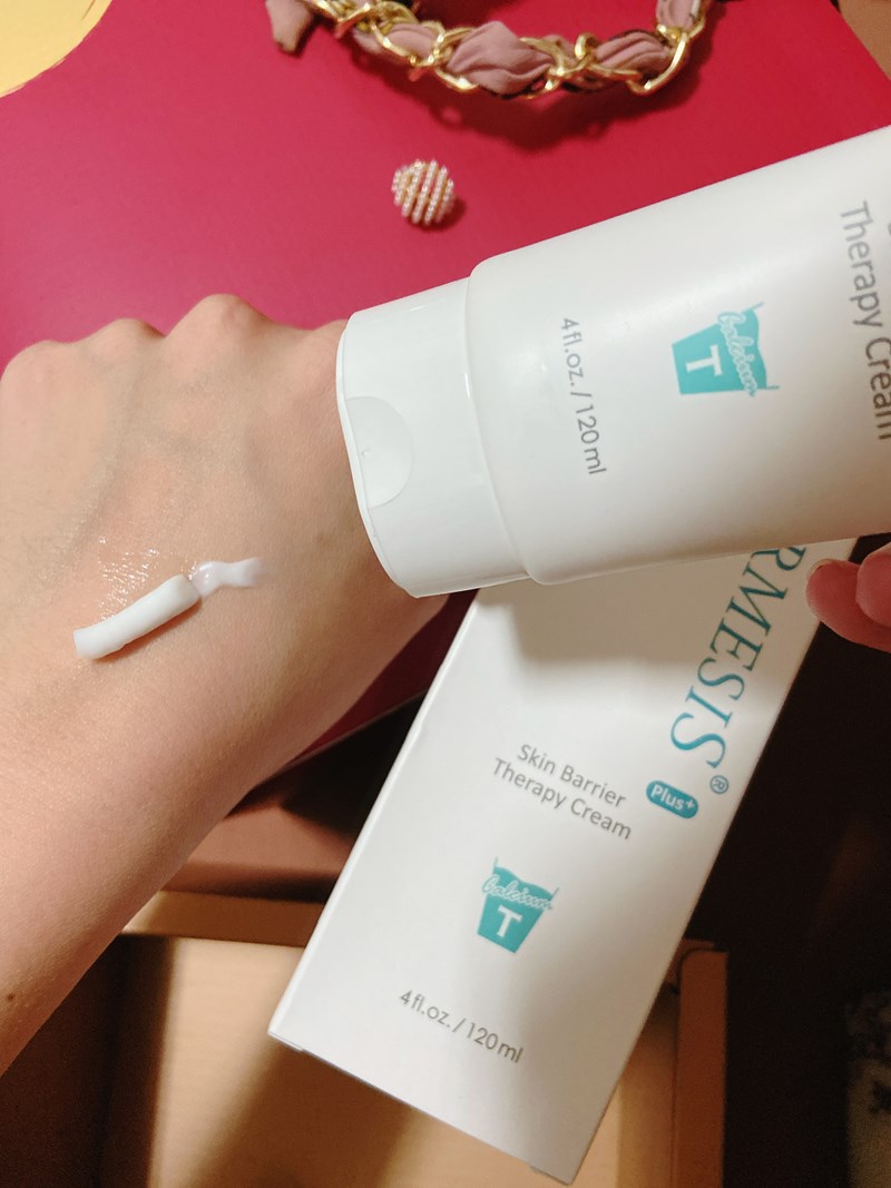 女人知己試用大隊,口碑行銷,部落客行銷,Dermesis迪敏施 Plus 涵鈣休異膚乳霜 滋潤型 120ml,Dermesis迪敏施,滋潤,保溼,舒緩,針對敏感性肌膚皮膚修護屏障,保溼性佳,更加滋潤,減緩水分散失,修護乾燥,有效預防皮膚乾裂,減少肌膚脫屑/脫皮,保濕舒緩,長效滋潤,俢護健康肌