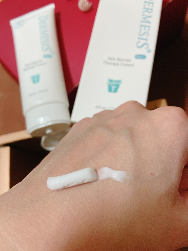 女人知己試用大隊,口碑行銷,部落客行銷,Dermesis迪敏施 Plus 涵鈣休異膚乳霜 滋潤型 120ml,Dermesis迪敏施,滋潤,保溼,舒緩,針對敏感性肌膚皮膚修護屏障,保溼性佳,更加滋潤,減緩水分散失,修護乾燥,有效預防皮膚乾裂,減少肌膚脫屑/脫皮,保濕舒緩,長效滋潤,俢護健康肌